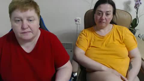 Snapshot of hotfiremommy chatting on 04.30.26 LimonkaFire online show from 04.30.26