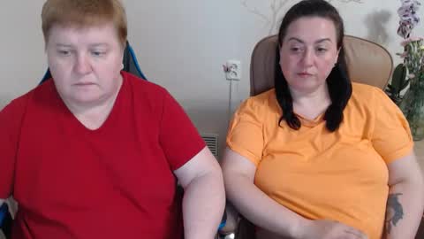 Snapshot of hotfiremommy chatting on 05.11.26 LimonkaFire online show from 05.11.26