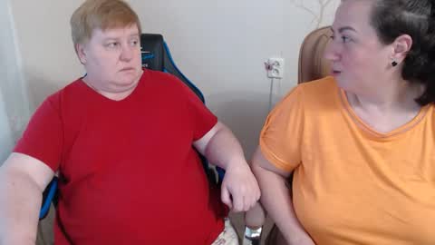 Snapshot of hotfiremommy chatting on 05.27.26 LimonkaFire online show from 05.27.26