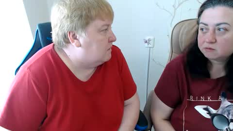 Snapshot of hotfiremommy chatting on 06.11.26 LimonkaFire online show from 06.11.26
