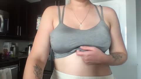 Snapshot of hotgirlbigbutt chatting on 09.09.25 hotgirlbigbutt online show from 09.09.25