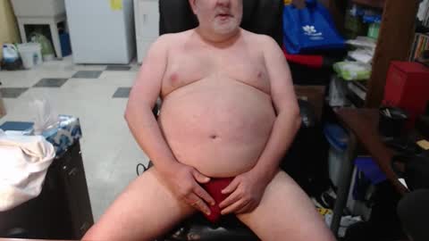 Snapshot of hotgrandpa594u chatting on 04.13.26 hotgrandpa594u online show from 04.13.26
