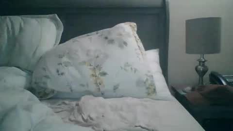 Snapshot of hotguymmmm chatting on 02.11.25 hotguymmmm online show from 02.11.25