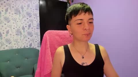 Snapshot of hothannah_ chatting on 10.18.25 hannah online show from 10.18.25