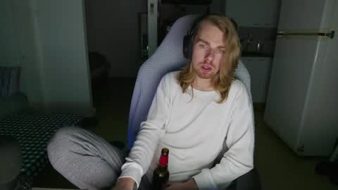 Hikikomori Alex online show from 12.09.24