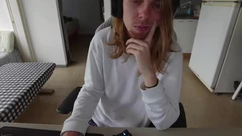 Hikikomori Alex online show from 02.21.25