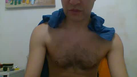 Snapshot of hotitan chatting on 10.01.25 hottitan twitter Marianoshcam online show from 10.01.25