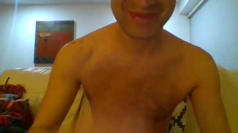 Snapshot of hotitan chatting on 10.15.25 hottitan twitter Marianoshcam online show from 10.15.25