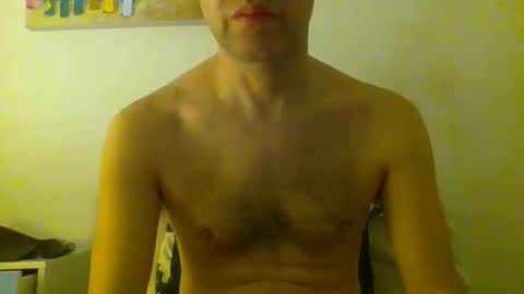 Snapshot of hotitan chatting on 10.20.25 hottitan twitter Marianoshcam online show from 10.20.25
