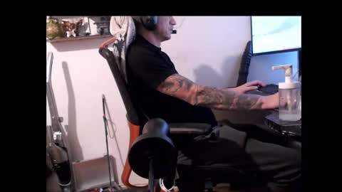 Snapshot of hotkinkytat chatting on 12.09.24 hotkinkytat online show from 12.09.24