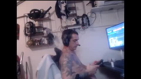 Snapshot of hotkinkytat chatting on 01.13.25 hotkinkytat online show from 01.13.25