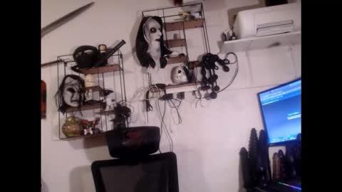 Snapshot of hotkinkytat chatting on 11.04.25 hotkinkytat online show from 11.04.25