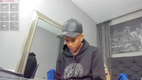 Hotkoljei online show from 03.07.25