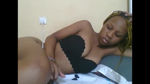 Snapshot of hotlove255 chatting on 01.15.25 hotlove255 online show from 01.15.25