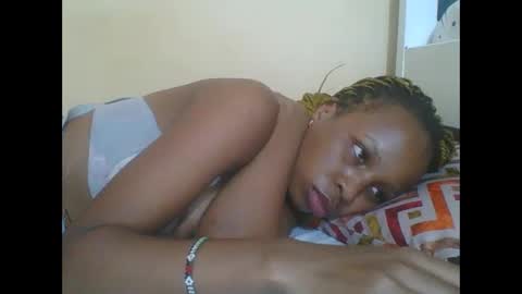 Snapshot of hotlove255 chatting on 01.25.25 hotlove255 online show from 01.25.25