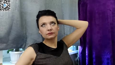 hotmamaqueen234 online show from 05.12.26