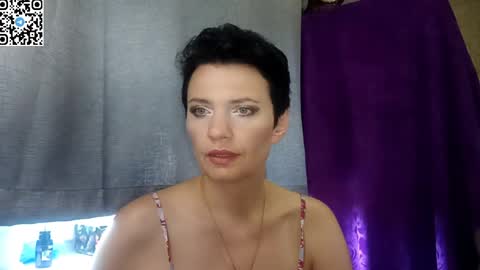 hotmamaqueen234 online show from 06.10.26