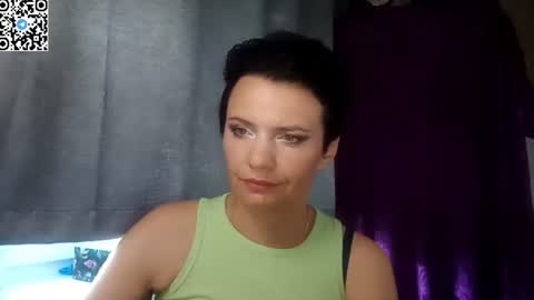 hotmamaqueen234 online show from 06.12.26