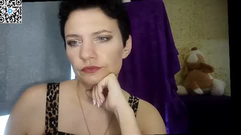 hotmamaqueen234 online show from 06.15.26
