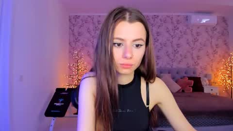 hotmolly_ online show from 06.11.26