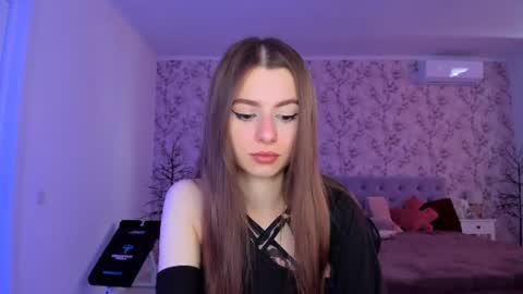 hotmolly_ online show from 06.17.26