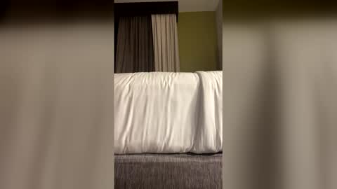 Snapshot of hotmuscle89 chatting on 03.22.26 hotmuscle89 online show from 03.22.26