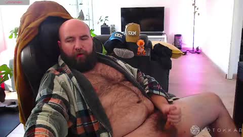 Snapshot of hotokar chatting on 03.18.26 Hotokkar online show from 03.18.26