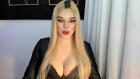 STELLA online show from 11.15.25