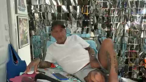 hotstuff775616 online show from 04.04.26