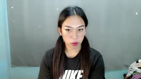 jelaigrande  online show from 02.15.25