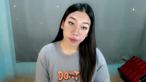 jelaigrande  online show from 02.20.25