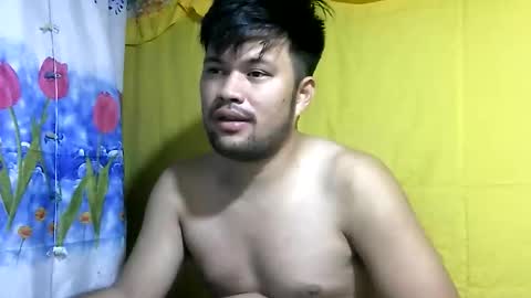 Snapshot of hottestpinoy2323 chatting on 05.24.26 HottestPinoy32 online show from 05.24.26