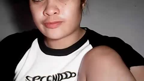 Snapshot of hottie_asianbabe chatting on 06.22.26 Leen online show from 06.22.26