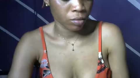 Snapshot of hottie_baddie14 chatting on 02.26.26 hottie baddie14 online show from 02.26.26