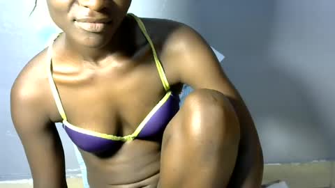 hottie_gal90 online show from 07.12.26