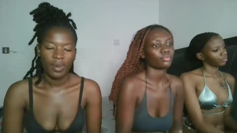 hottie_mistie online show from 06.25.26
