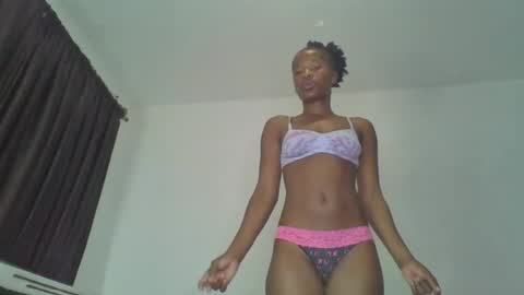 hottie_mistie online show from 07.12.26