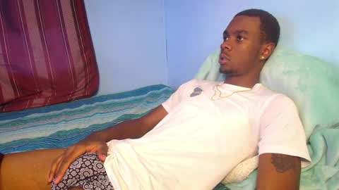 independent Model online show from 04.10.26