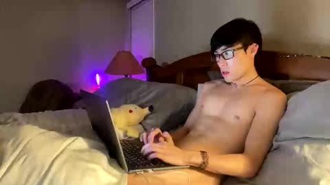 Snapshot of hottiewithabody101 chatting on 05.18.26 hottiewithabody101 online show from 05.18.26