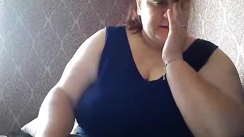 Snapshot of hottinaseksi chatting on 07.17.26 HotTinaSeksi online show from 07.17.26