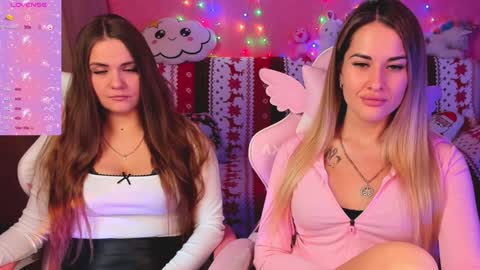 Snapshot of hotty_girls_here chatting on 12.28.24 Ivanna and Jessica online show from 12.28.24