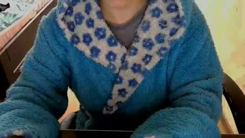 Snapshot of hotty_mary chatting on 04.27.26 Mary online show from 04.27.26