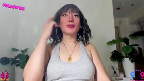 Snapshot of hottycrishinaxx chatting on 01.24.25 crishinahotty online show from 01.24.25