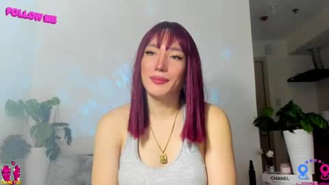 Snapshot of hottycrishinaxx chatting on 02.16.25 crishinahotty online show from 02.16.25