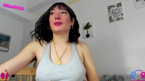 Snapshot of hottycrishinaxx chatting on 03.02.25 crishinahotty online show from 03.02.25