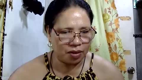 hottycrissy4u online show from 06.04.26
