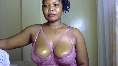 hotysquiter433224 online show from 11.24.25