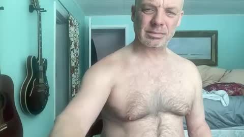 Snapshot of howlingatnothing chatting on 02.24.26 howlingatnothing online show from 02.24.26