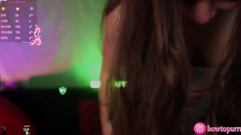 Mia online show from 09.15.25