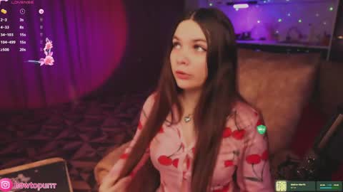 Mia online show from 04.21.26